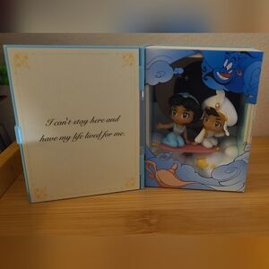 Disney Blue and White Aladdin and Jasmine Figurine